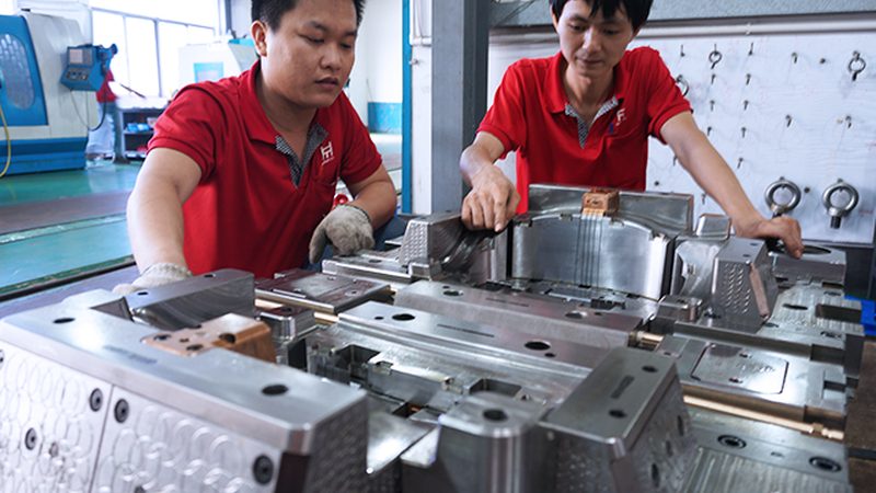 注塑模具与压铸模具：行业标准背后的技术解析