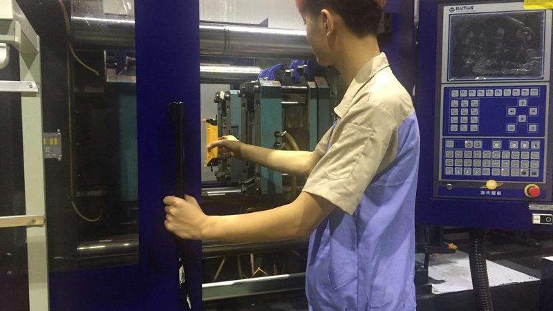 东莞精密模具加工厂：揭秘精密模具加工的奥秘**